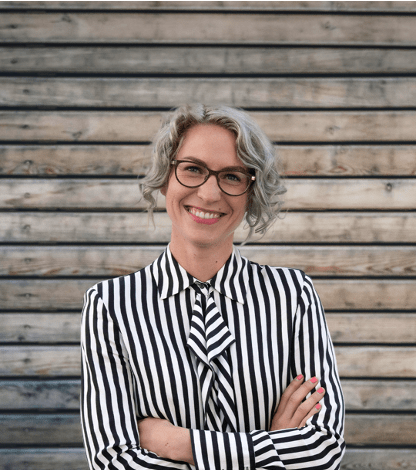 Susanne Mayer, Analystin bei Virtual Identity